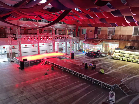 ���̰���