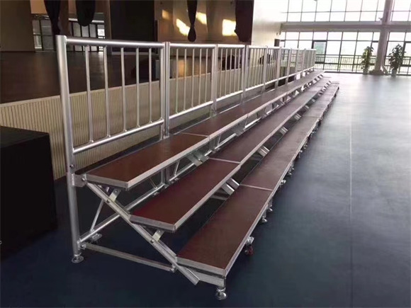 ��̨���ϳ�̨