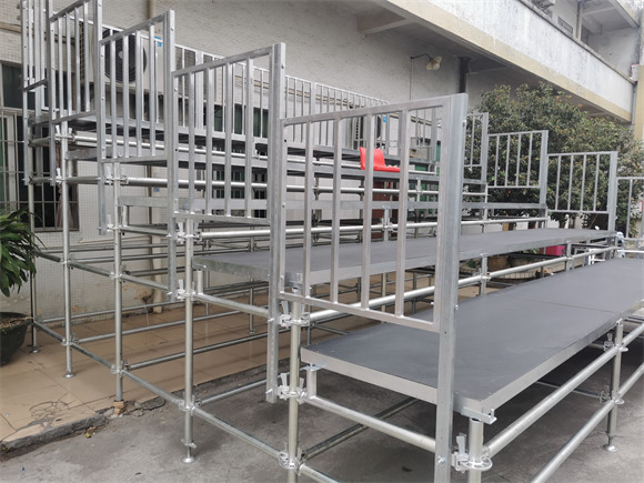 ��̨���ϳ�̨