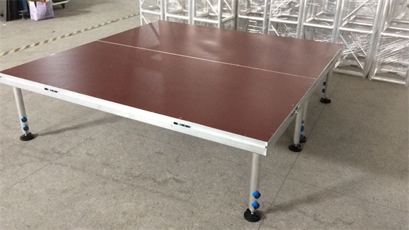 ����������̨