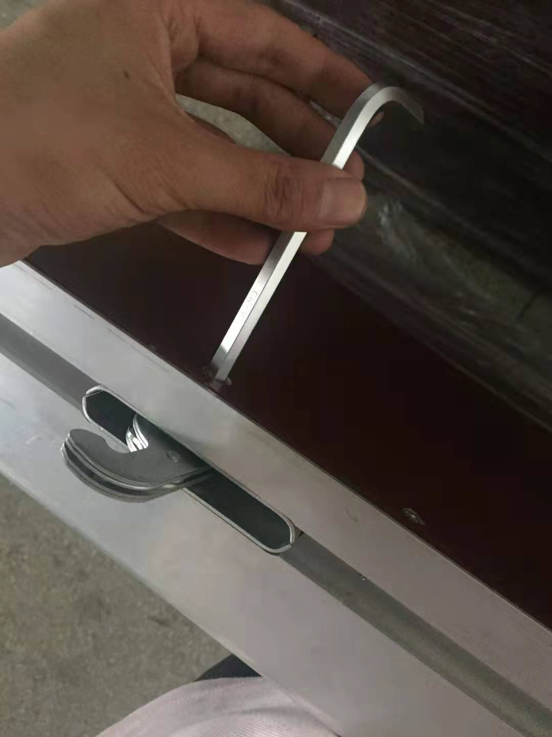 ����������̨