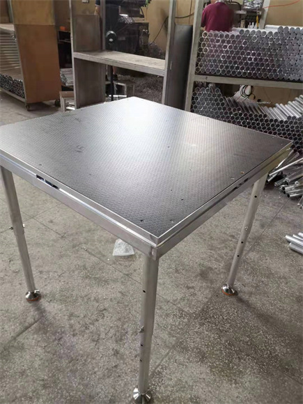 ����������̨