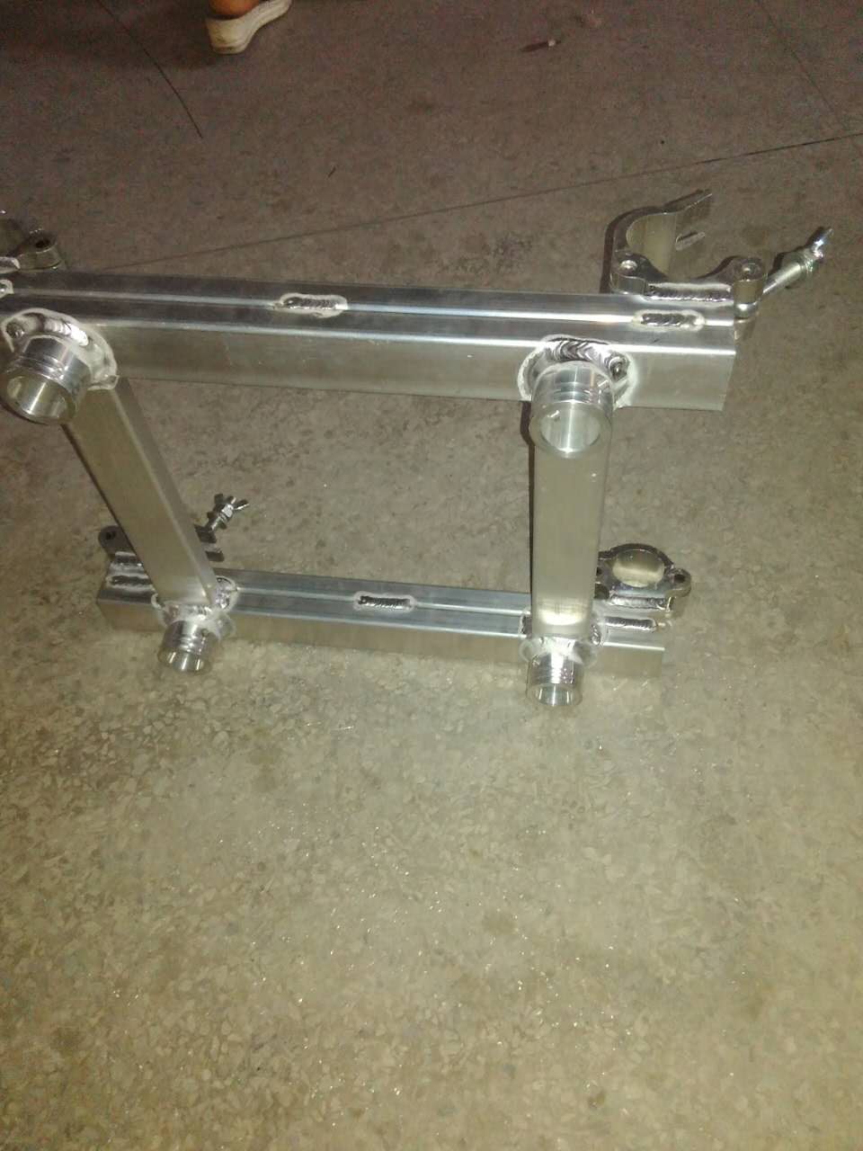 ��������